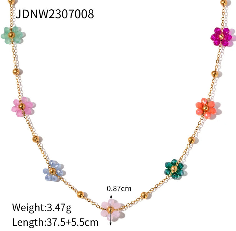 Titanium steel clavicle necklace with geometric pendant and gold-plated minimalist design