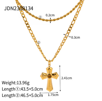 Titanium steel clavicle necklace with geometric pendant and gold-plated minimalist design